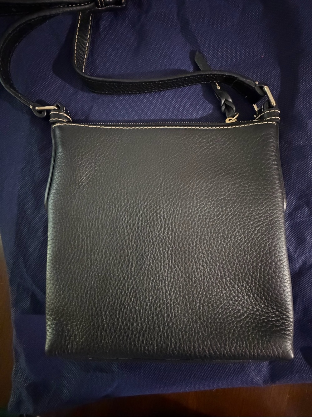 Dooney & Bourke Black Pebble Leather Crossbody Bag - Picture 3 of 6
